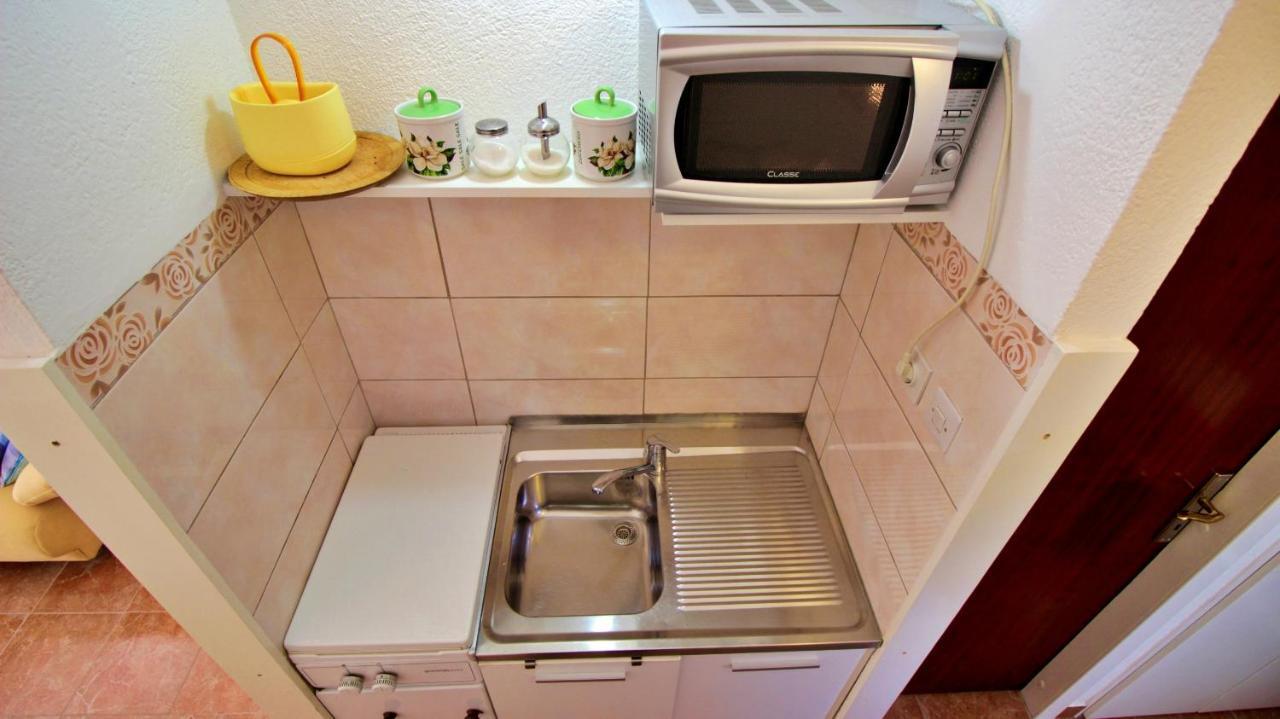 Seaside Apartment オミシュ エクステリア 写真